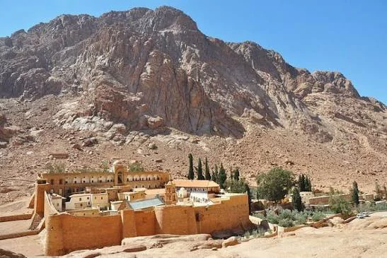 Ascent of Mount Sinai and Saint Catherine (South Sinai)
