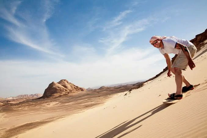 Sandboarding in the Great Sand Sea (Siwa - Matrouh)
