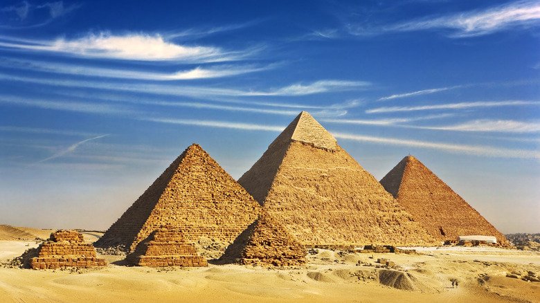 Egypt.,Cairo,-,Giza.,General,View,Of,Pyramids,From,The